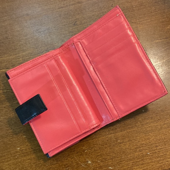 Mickey Mouse Wallet - Picture 4 of 9